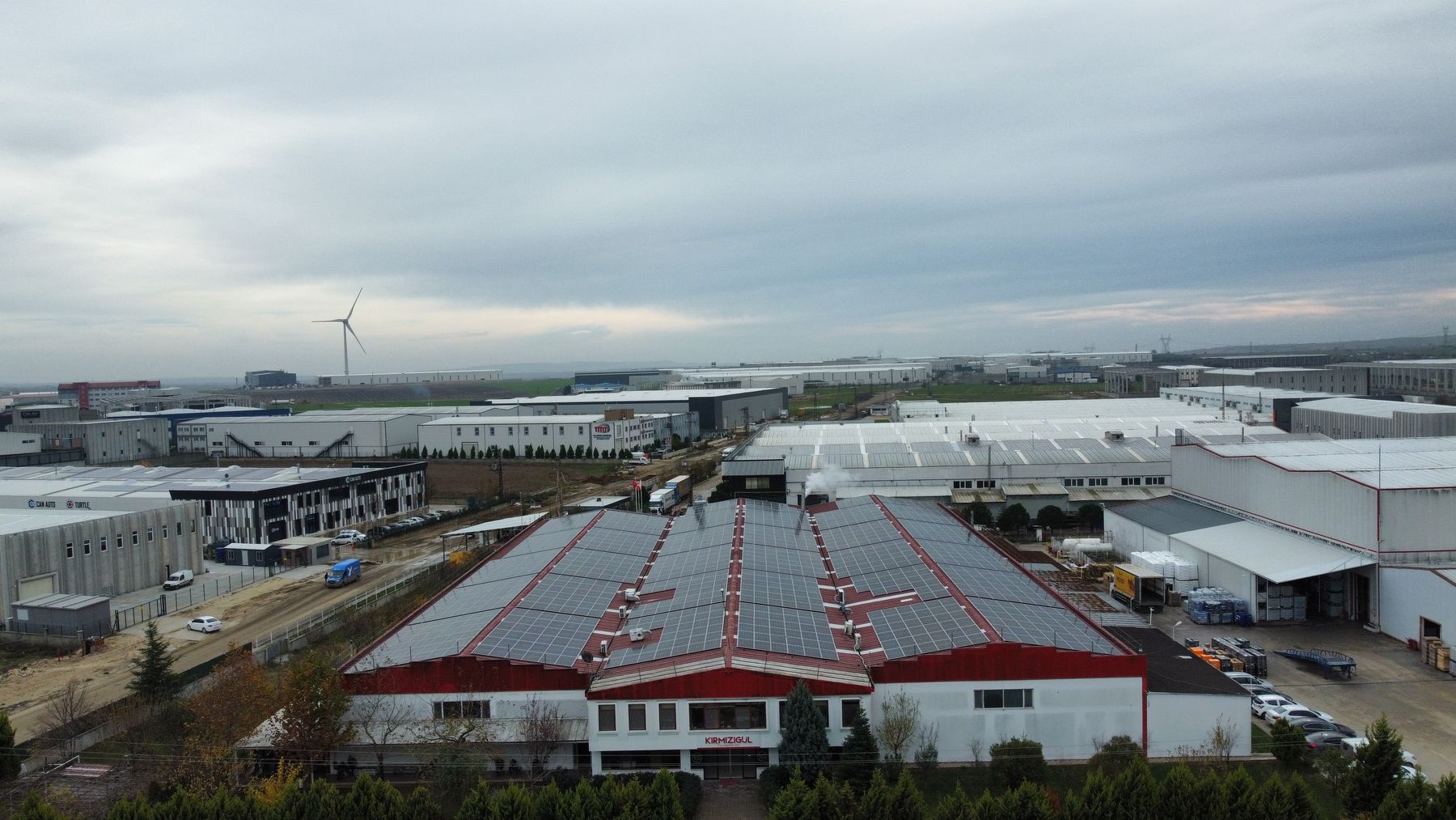 Fabrikanın havadan görünümü